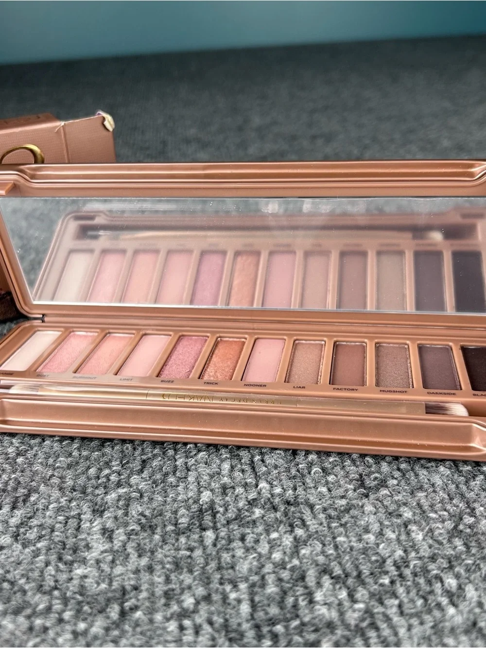 Urban Decay Naked 3 Eyeshadow Palette 12 Rose Neutral Shades ~New in Damaged Box